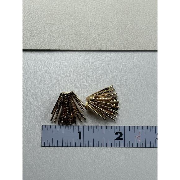 Christian Dior Vintage Gold Tone Clip On Earrings Abstract Fan - Picture 2 of 9